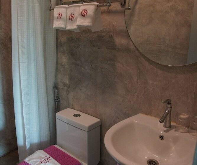 Pokój Deluxe Trzyosobowy, Rick Resort Teluk Intan