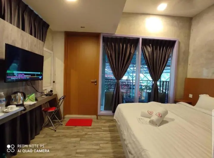 バルコニー付きデラックスルーム, Rick Resort Teluk Intan