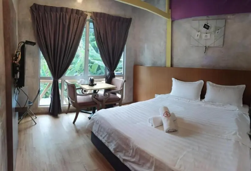 バスタブ付きスーペリアールーム, Rick Resort Teluk Intan