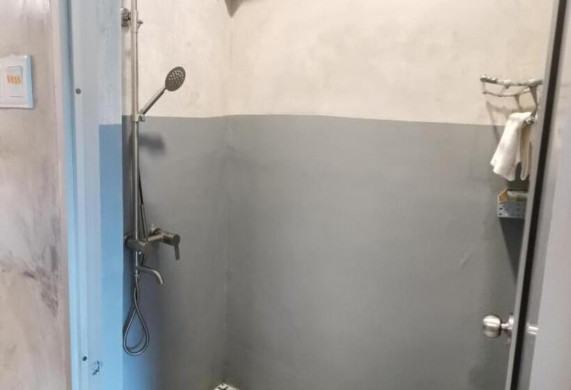 Pokój Czteroosobowy Superior, Rick Resort Teluk Intan