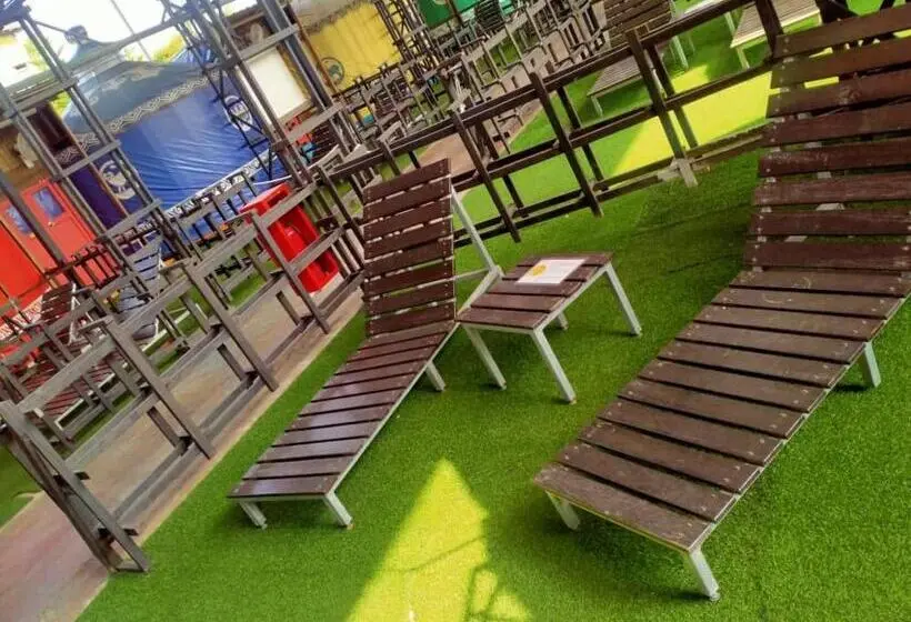 バス共有のスタンダードルーム, Rick Resort Teluk Intan