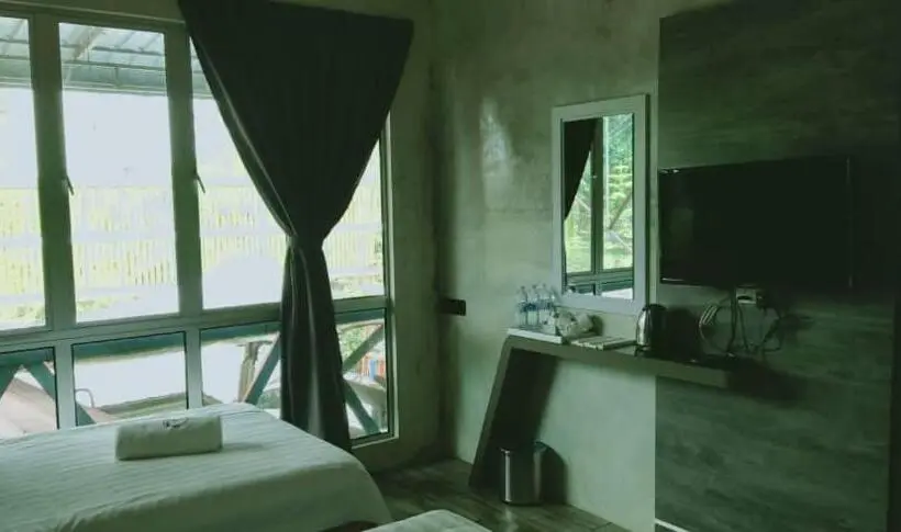 スーペリアトリプルルーム, Rick Resort Teluk Intan