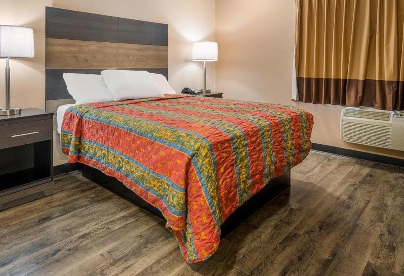 Номер Стандарт, Knights Inn Grand Rapids East Airport