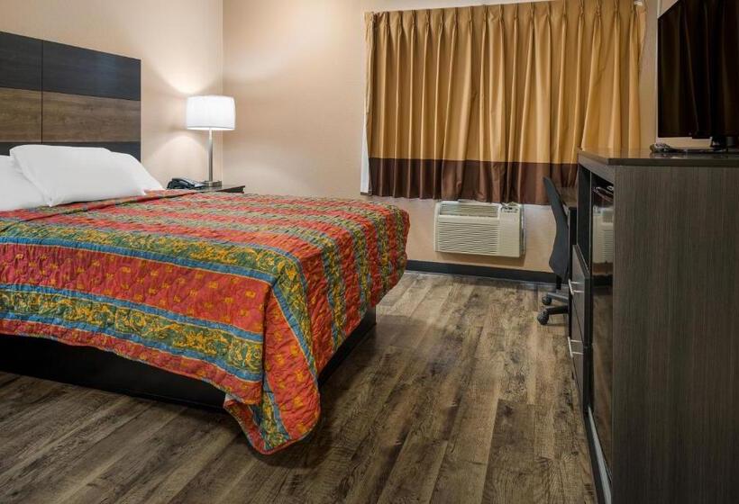 Номер Стандарт, Knights Inn Grand Rapids East Airport