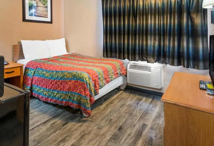 身障者適用スタンダードルーム, Knights Inn Grand Rapids East Airport
