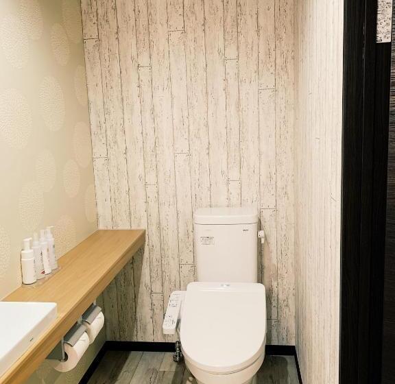 Quarto standard, Capsule Inn Shizuoka