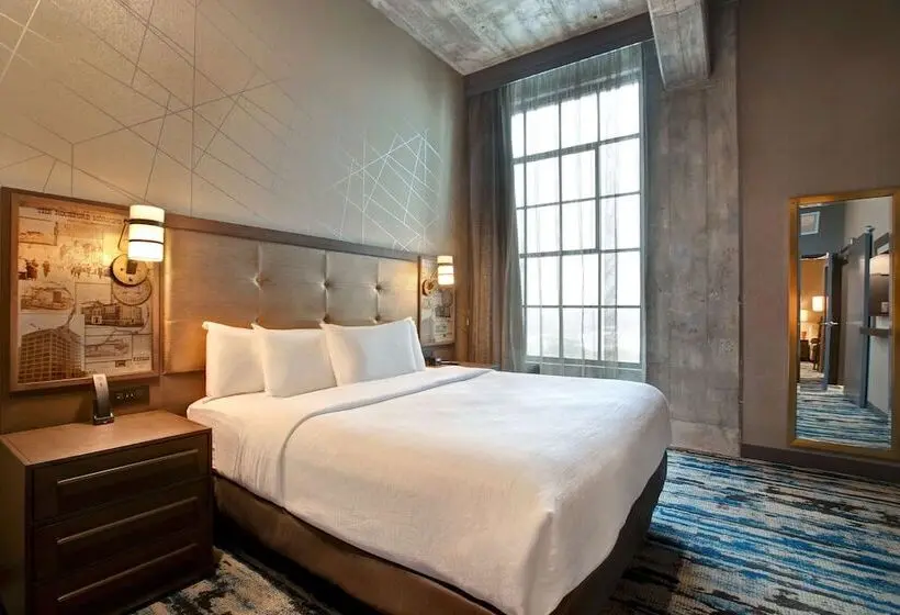 身障者適用スイートルーム, Embassy Suites By Hilton Rockford Riverfront