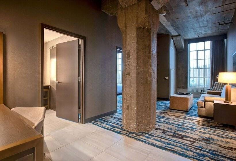 Suite Tilpasset til Handicappede, Embassy Suites By Hilton Rockford Riverfront