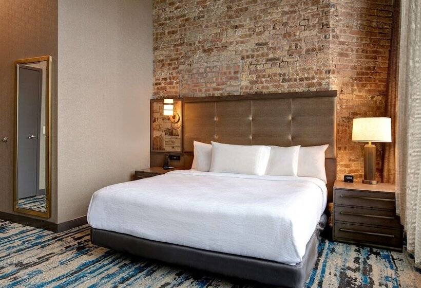 适合残疾人士使用的套间, Embassy Suites By Hilton Rockford Riverfront