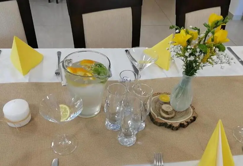 Standard Neljän Hengen Huone, Penzion U BrÁzdŮ