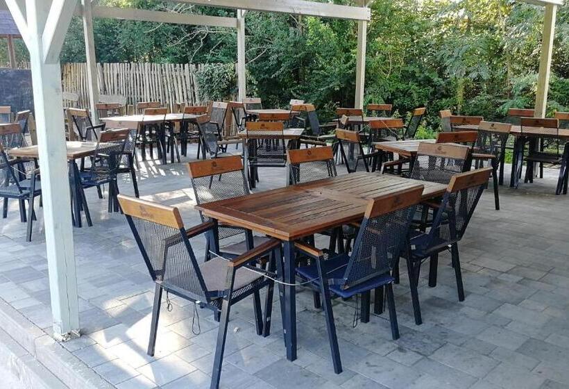 4인용 스탠다드 룸, Penzion U BrÁzdŮ