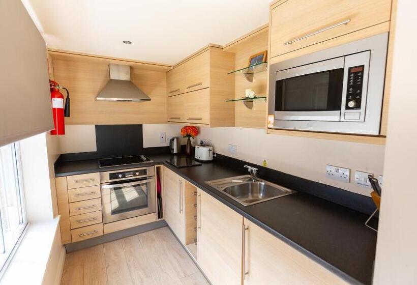 דירת חדר סופריור, The Bay Filey