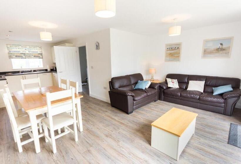 Chata Superior, The Bay Filey