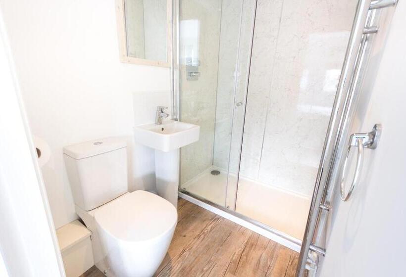 קוטג'' סופריור, The Bay Filey