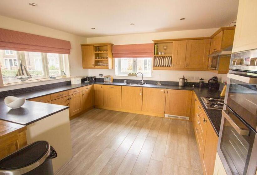 Apartament Rodzinny, The Bay Filey