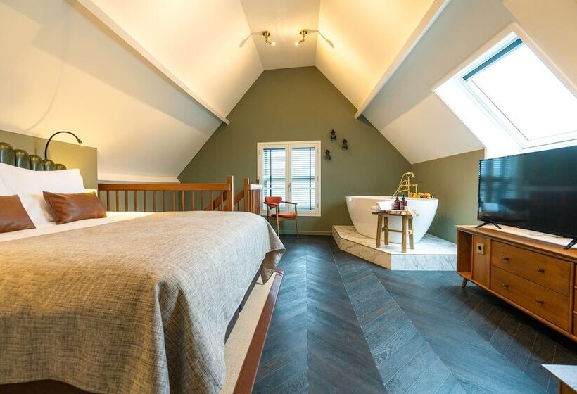 غرفة قياسية, The Collector