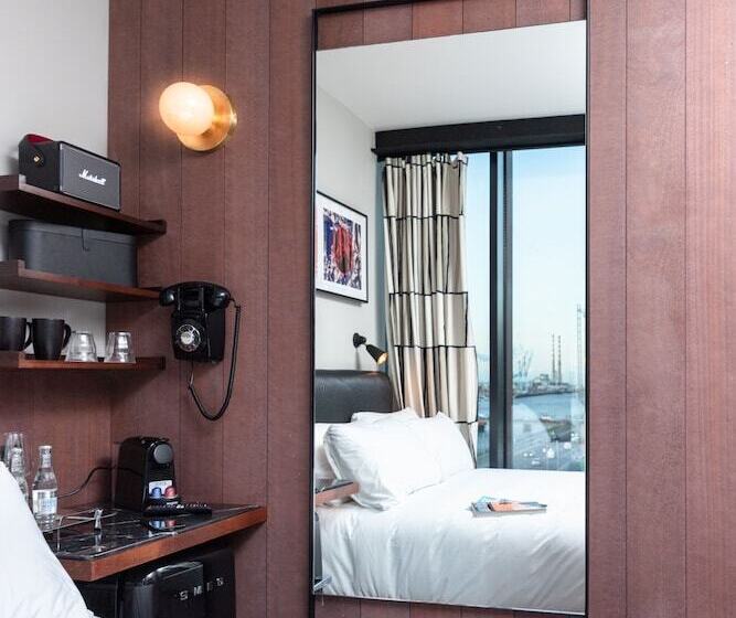 标准间, The Mayson