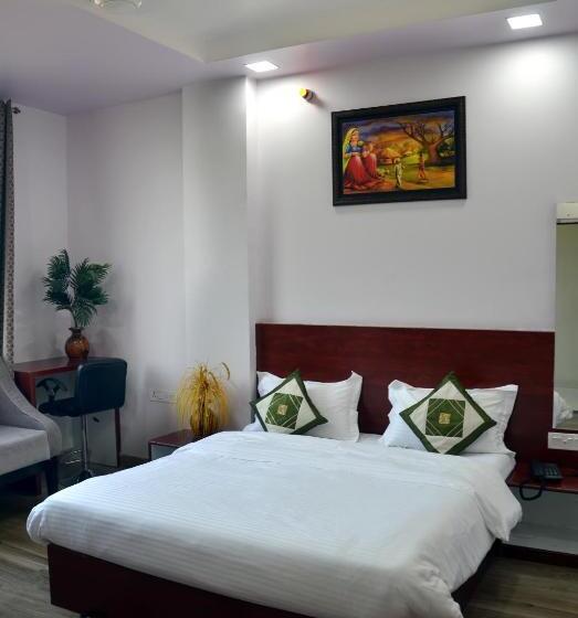 带大床的复式套间, Meera Mahal