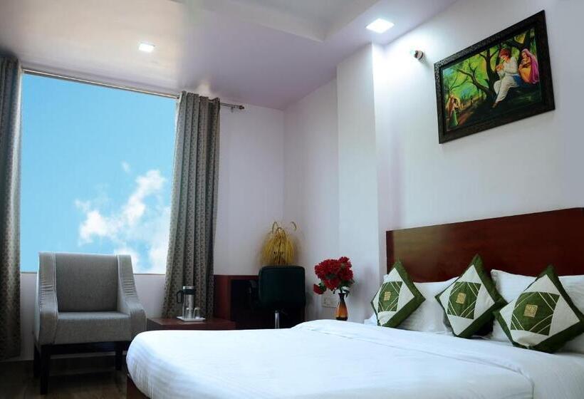 带大床的复式套间, Meera Mahal