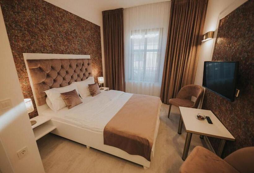 스탠다드 룸, Marabella