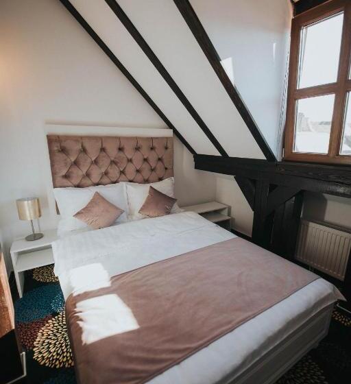 스탠다드 룸, Marabella