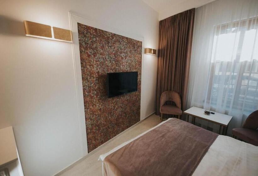 스탠다드 룸, Marabella