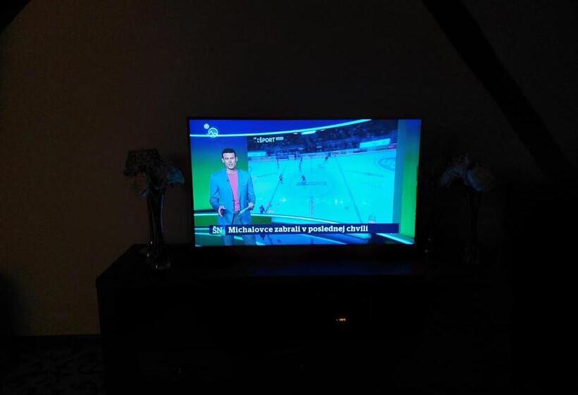 غرفة عائلية, Majerovský Kaštieľ