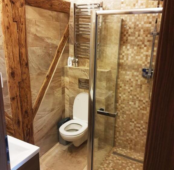 غرفة قياسية, Majerovský Kaštieľ