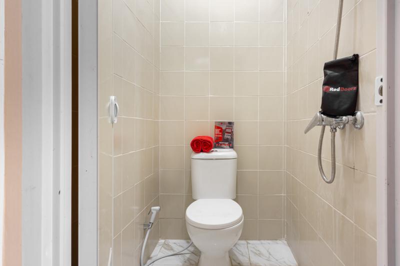 Номер Стандарт, Reddoorz Near Universitas Widyagama Malang