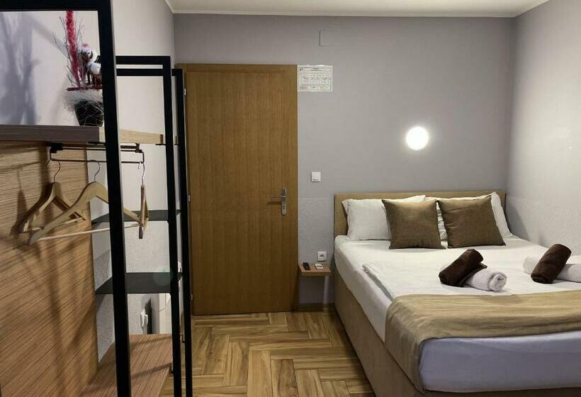 اتاق استاندارد با تخت بزرگ, Garni Ideal