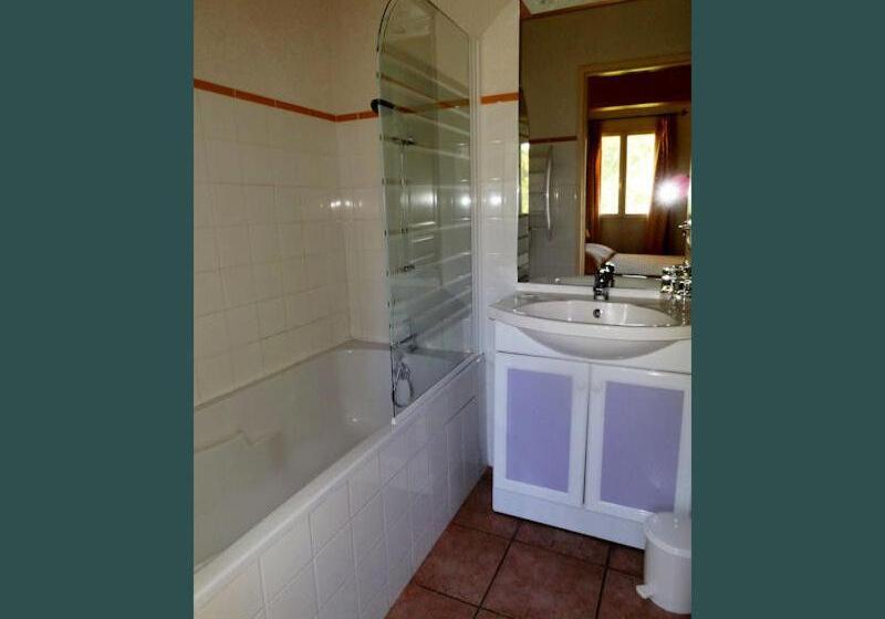 Deluxe room with river view, Mas Du Grand Peloux
