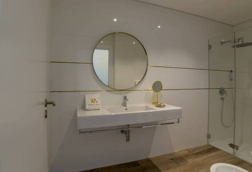 חדר סטנדרט, Terrace Serra