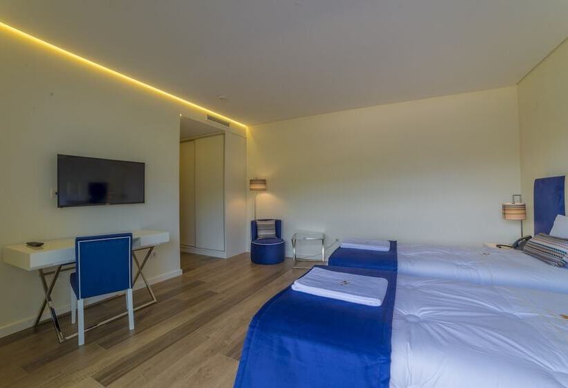 חדר סטנדרט, Terrace Serra