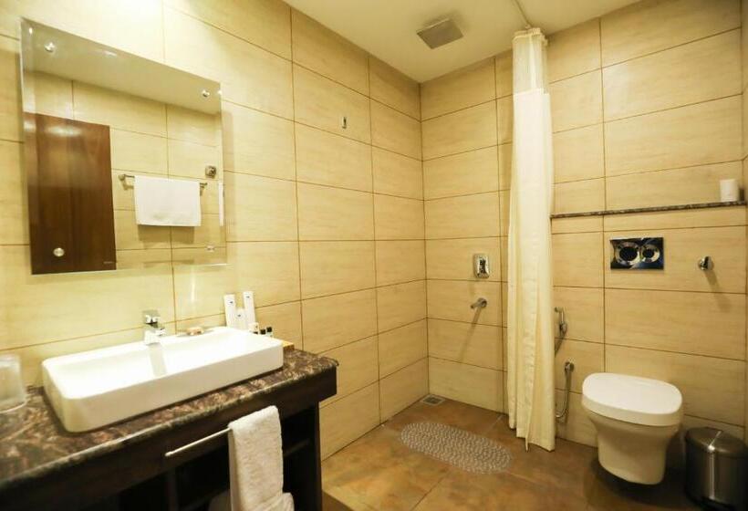 Classic Room with Views, The Retreat Mashobra, Shimla