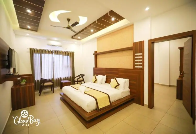 Chambre Familiale, Cloudbay