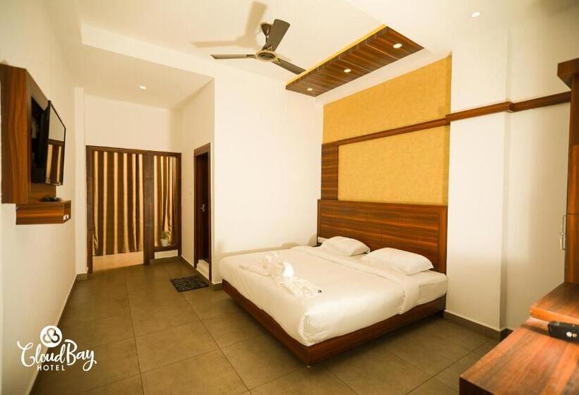 패밀리 룸, Cloudbay