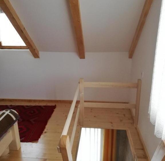 استودیو استاندارد با چشمانداز باغ, Balabani Local Stay