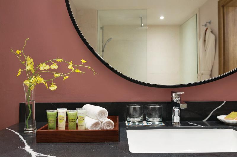 اتاق لوکس, فندق كراون روز الصحافة Crowne Rose Alsahafa