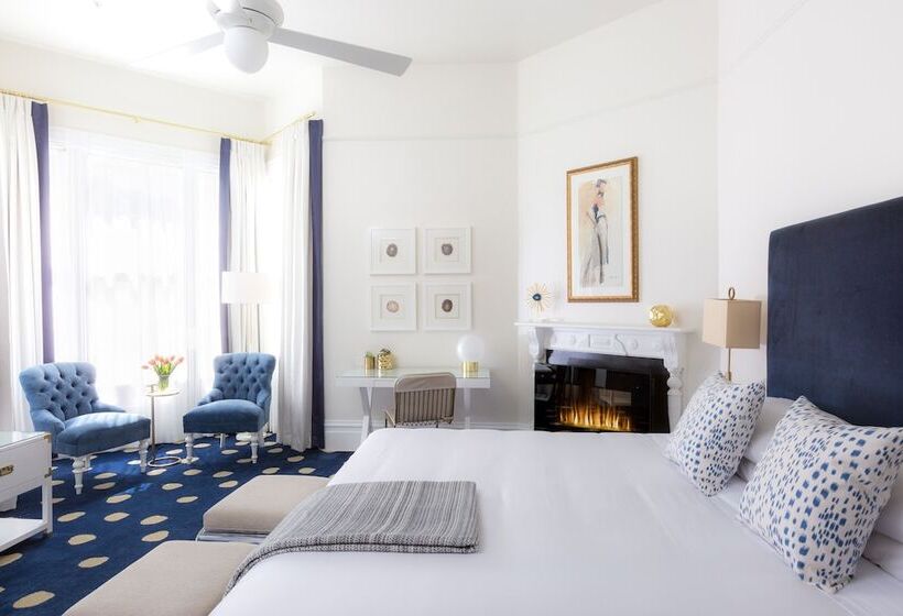 غرفة ديلوكس مزودة بشرفة, The White House Napa Valley