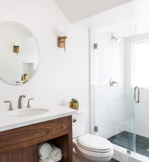 غرفة ديلوكس سرير كينج, The White House Napa Valley