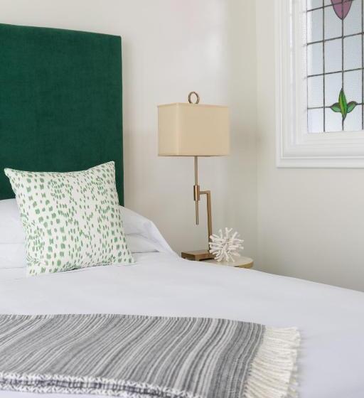 غرفة قياسية سرير كينج, The White House Napa Valley