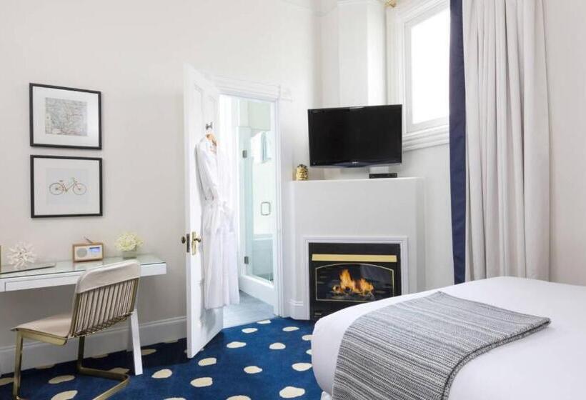 غرفة قياسية, The White House Napa Valley