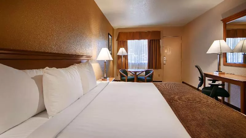 スタンダードルーム, Best Western Sawmill Inn