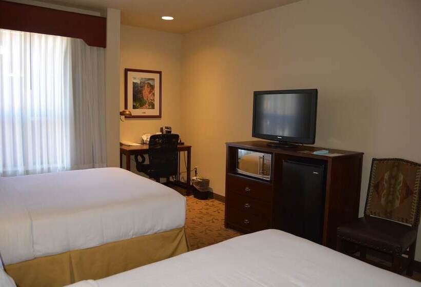 Люкс, Holiday Inn Express Springdale   Zion National Park Area, An Ihg