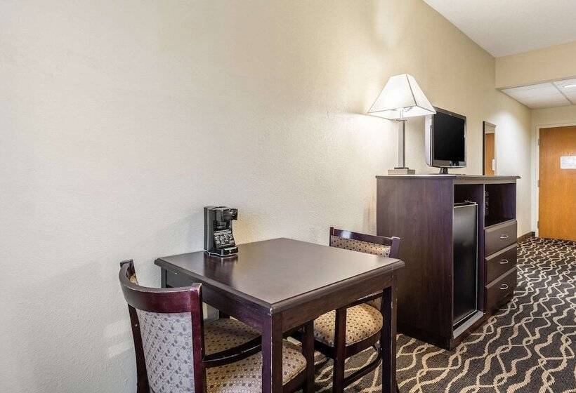 חדר סטנדרט, Quality Inn & Suites Southport