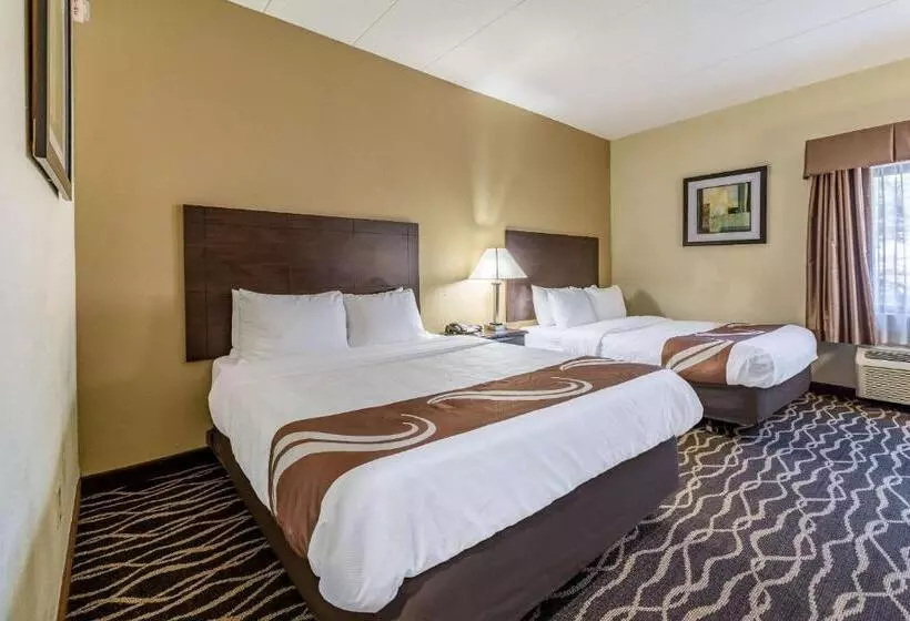 اتاق استاندارد برای معلولان, Quality Inn & Suites Southport