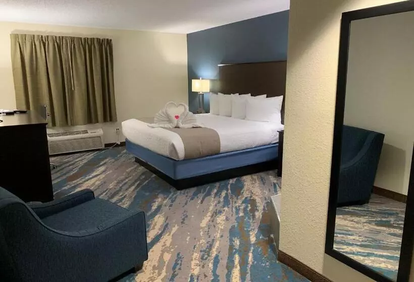 キングサイズベッドのスイートルーム, Americinn By Wyndham Prairie Du Chien