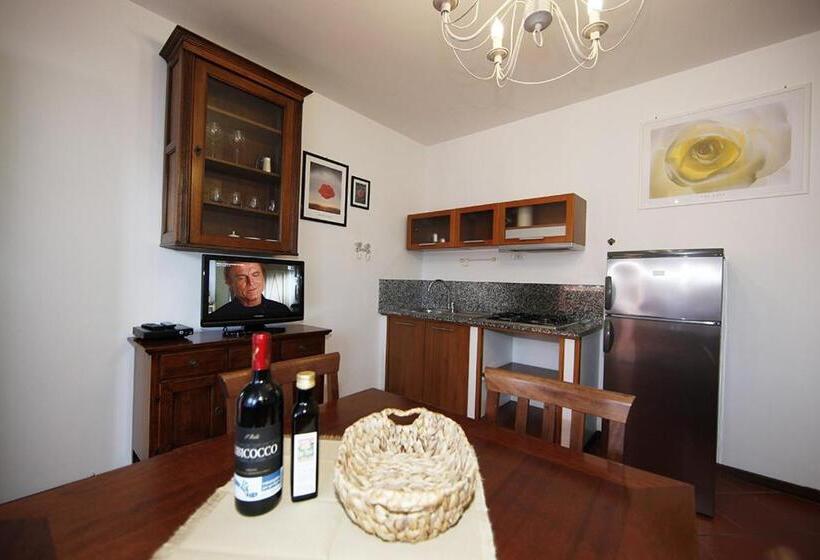 דירת חדר, Elba Vip