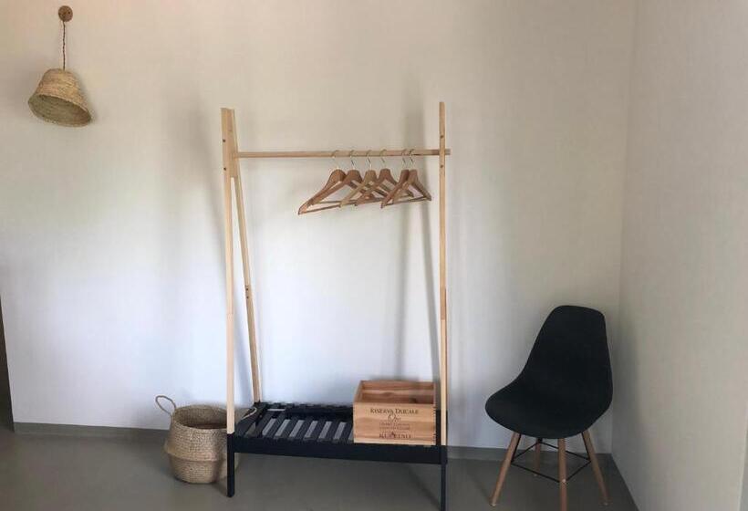 غرفة قياسية مطلّة علي البحيرة, Casitamia B&b