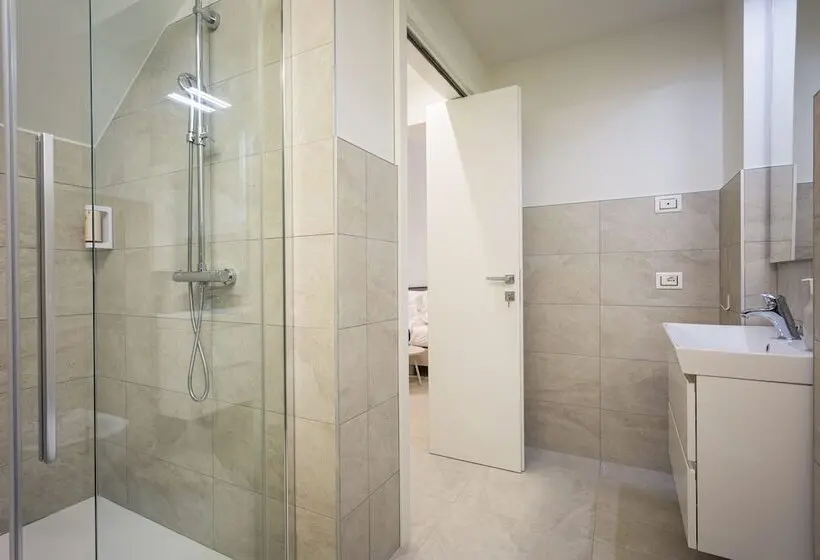 Standard-huone, Borgocinquanta